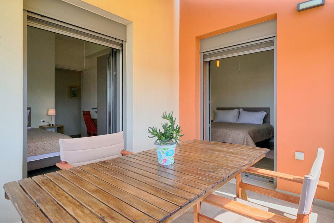 Aegina Bed & Culture Apartment Exterior photo